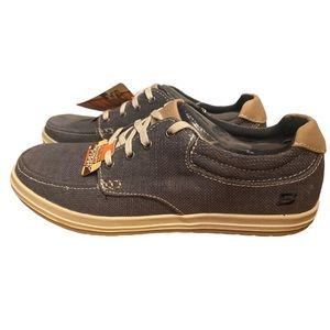 New Men’s Skechers RELAXED FIT MENS shoes /size 9.5